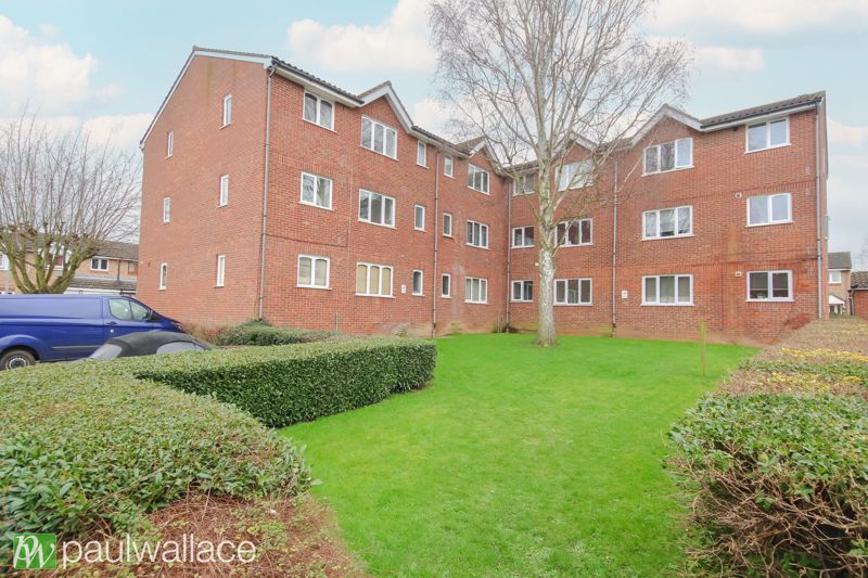 1 bed flat for sale in Howard Close, Waltham Abbey EN9, £149,995 Zoopla