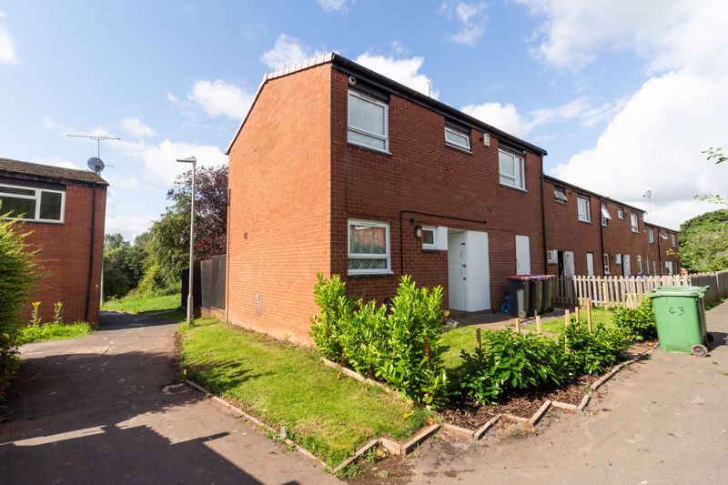 3 bed terraced house for sale in Brookside, Telford TF3