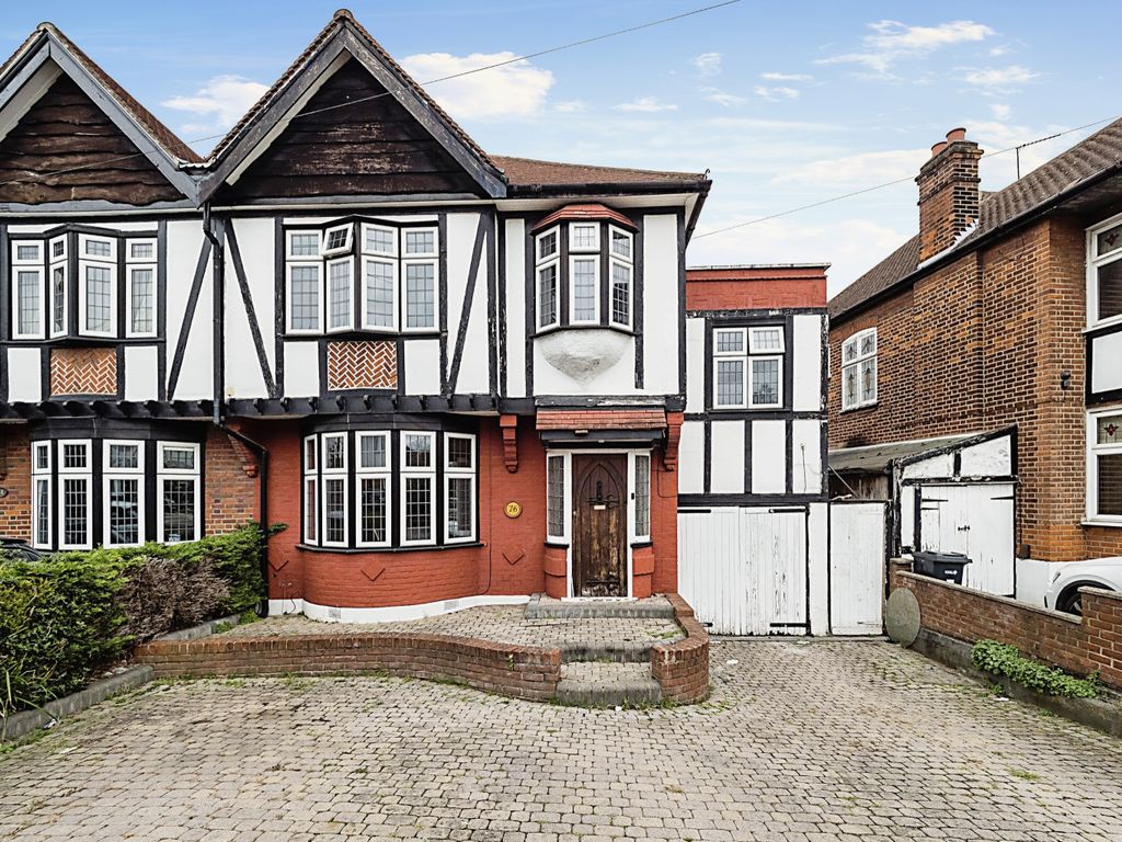 4 bed semidetached house for sale in St. Barnabas Road, Woodford Green
