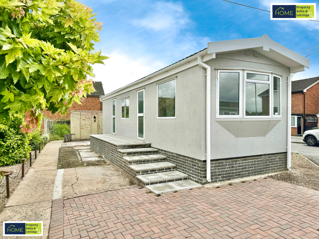 New home, 1 bed mobile/park home for sale in 1A Chestnut Close