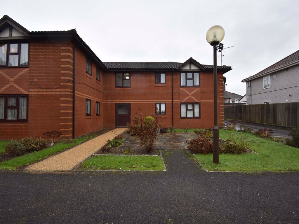 2 bed flat for sale in Wellgarth Road, Knowle, Bristol BS4 Zoopla