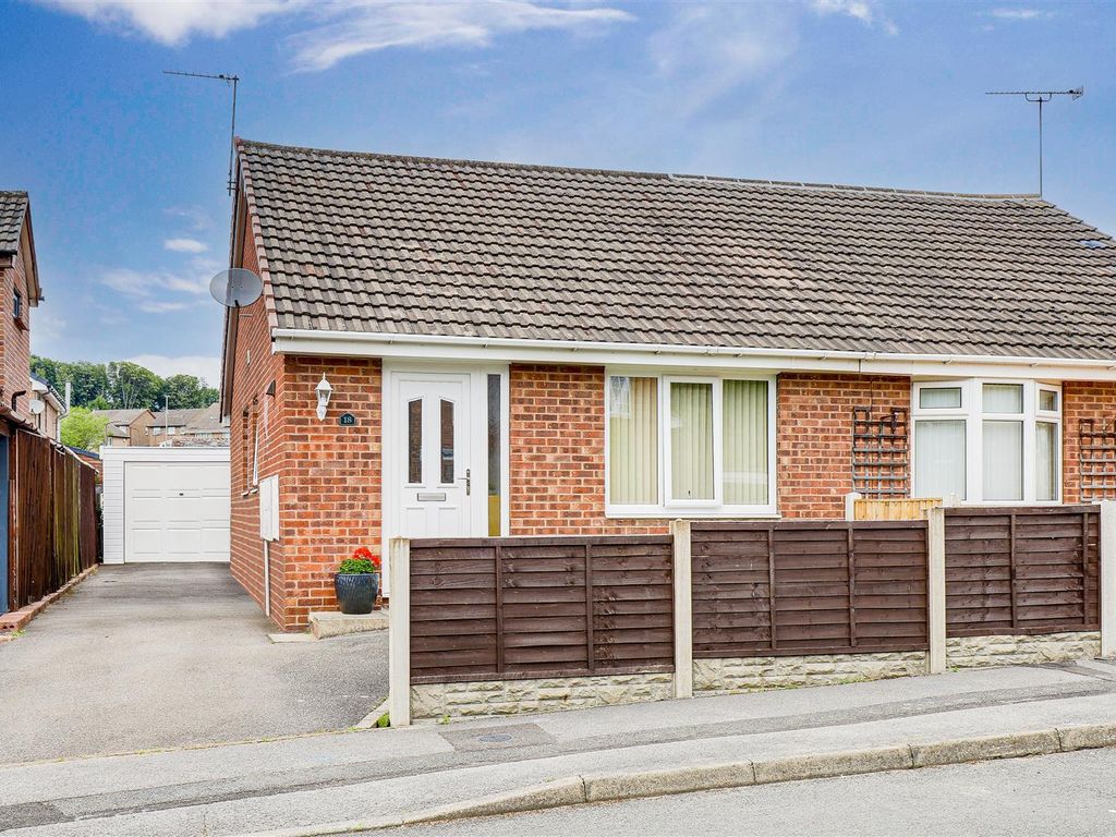 2 bed semidetached bungalow for sale in Shacklock Close, Arnold
