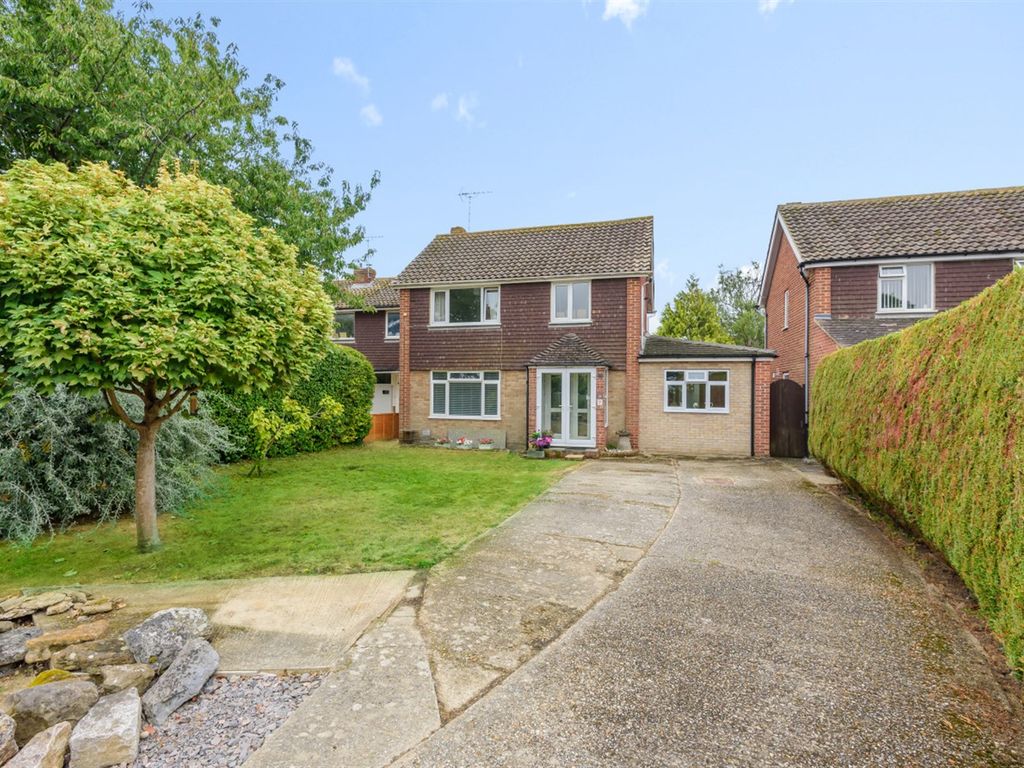 4 bed detached house for sale in Queens Fields West, West Meads, Bognor