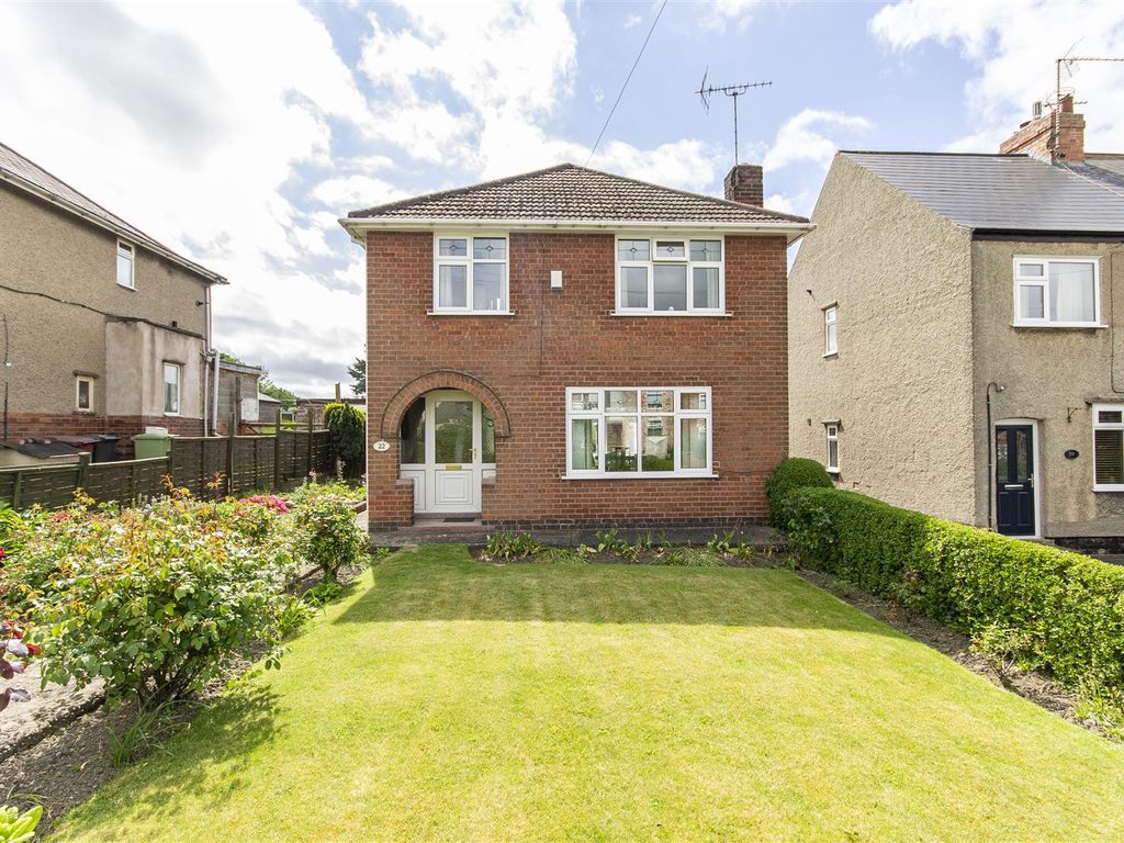 3 bed detached house for sale in Park House Road, Lower Pilsley