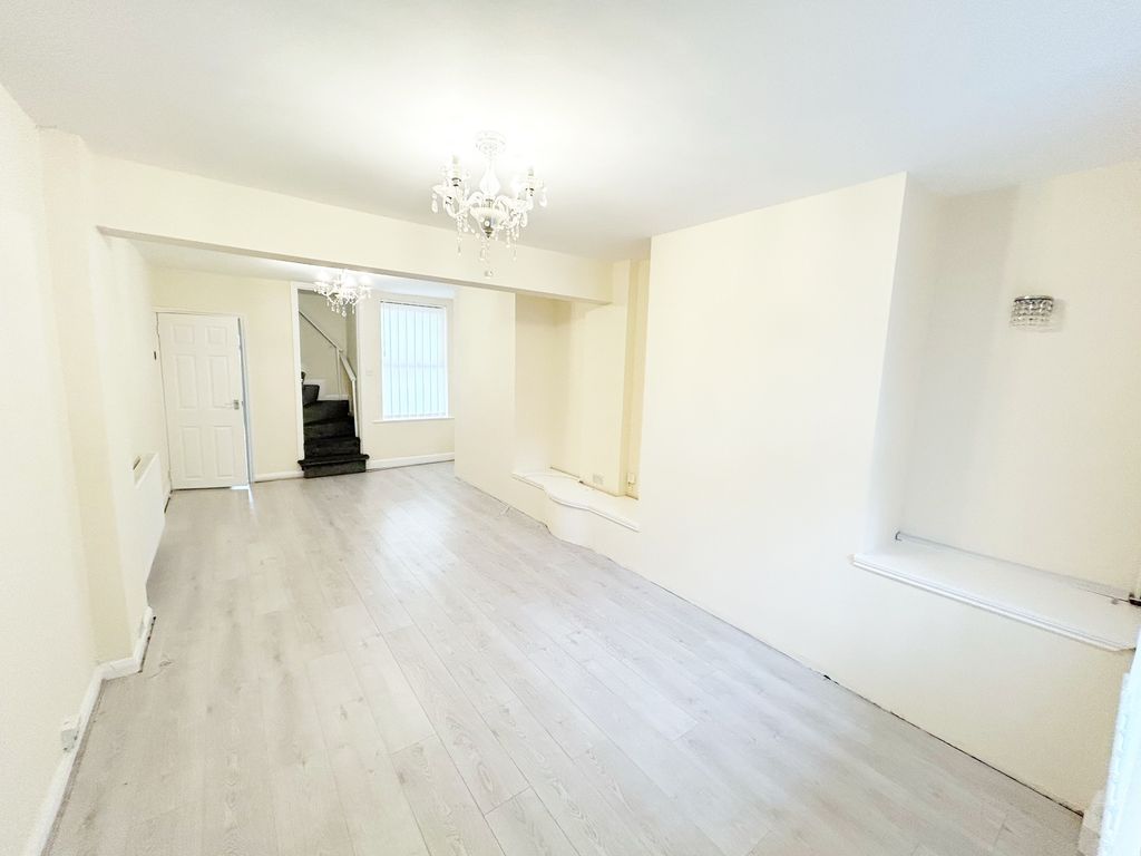 3 bed terraced house to rent in Alston Road, Ipswich IP3, £995 pcm Zoopla