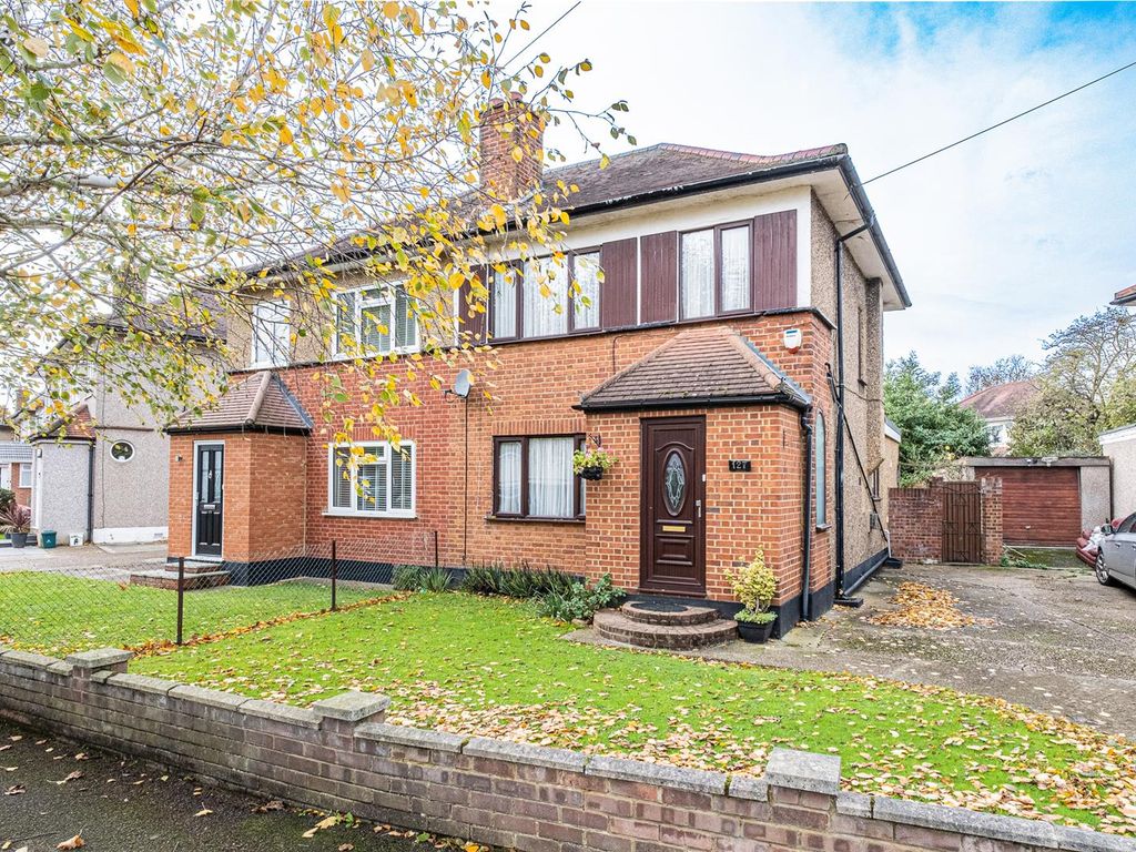 3 bed semidetached house for sale in Raynton Drive, Hayes UB4 Zoopla