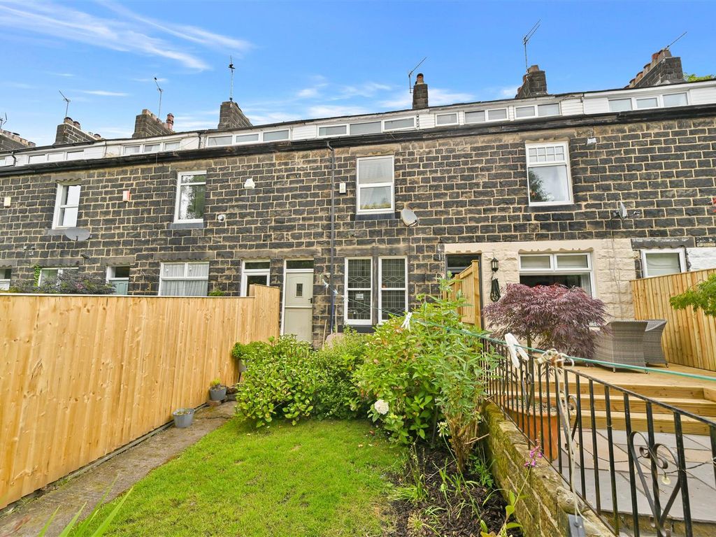 3 bed terraced house for sale in Henry Terrace, Yeadon, Leeds LS19, £