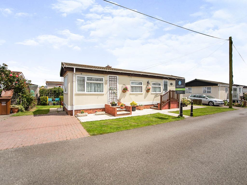 1 bed mobile/park home for sale in Hoo Marina Park, Vicarage Lane, Hoo