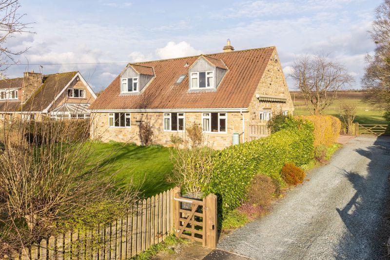 4 bed detached house for sale in Keldholme, Kirkbymoorside, York YO62