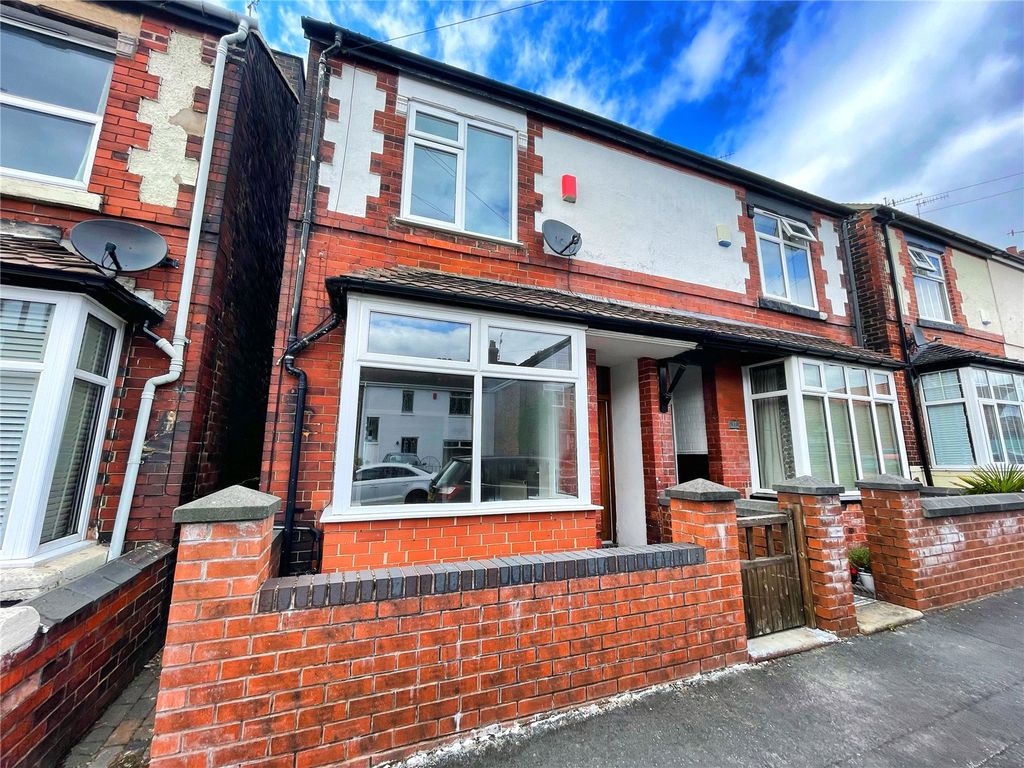 3 bed semidetached house for sale in Catherine Street, Newcastle