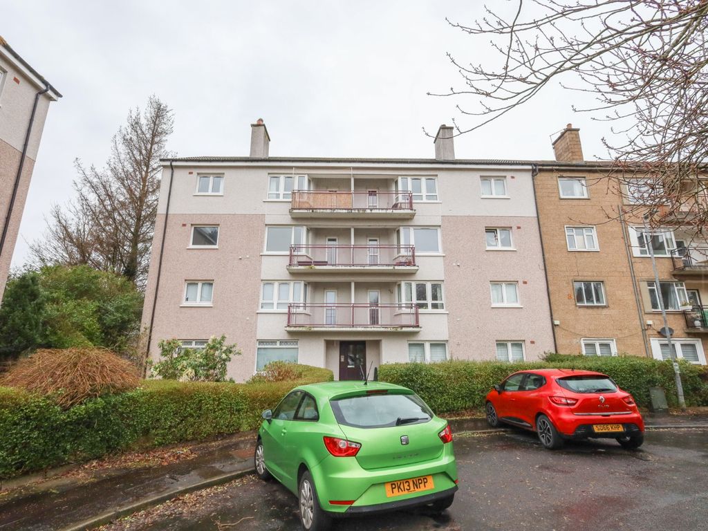 2 bed flat to rent in Banchory Avenue, Glasgow G43, £850 pcm Zoopla