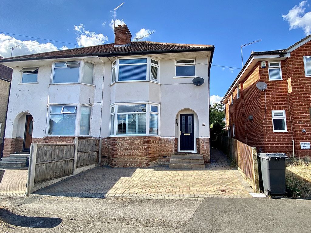 3 bed semidetached house for sale in Clare Road, Maidenhead, Berkshire SL6 Zoopla