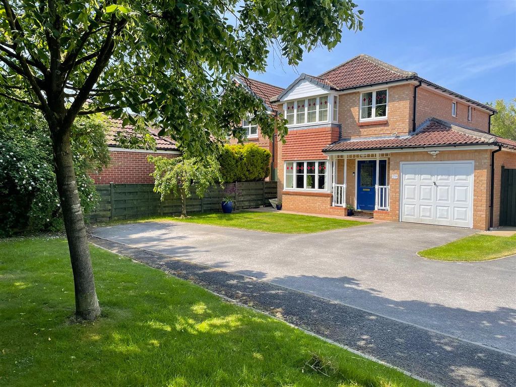4 bed detached house for sale in Tatton Close, Clifton, York YO30 Zoopla