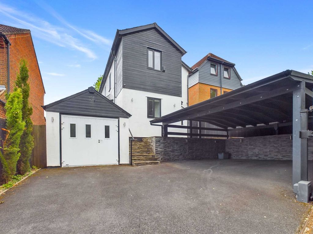 4 bed detached house for sale in Toweridge Lane, High HP12 Zoopla