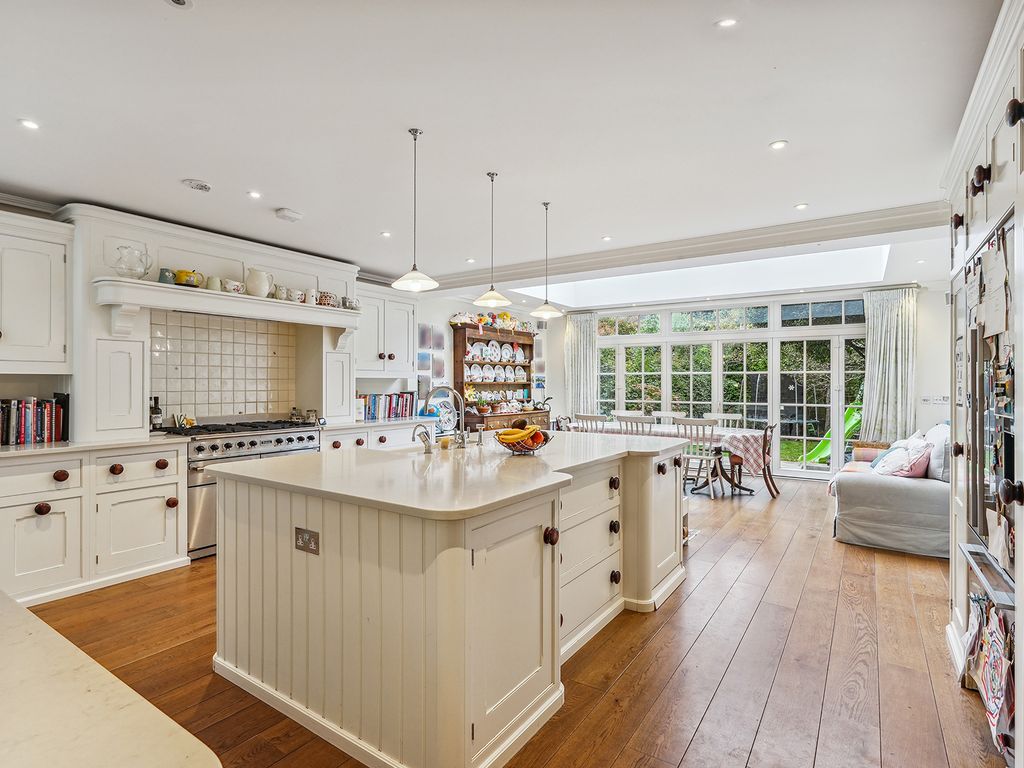 Doneraile Street, Bishops Park, Fulham, London SW6  