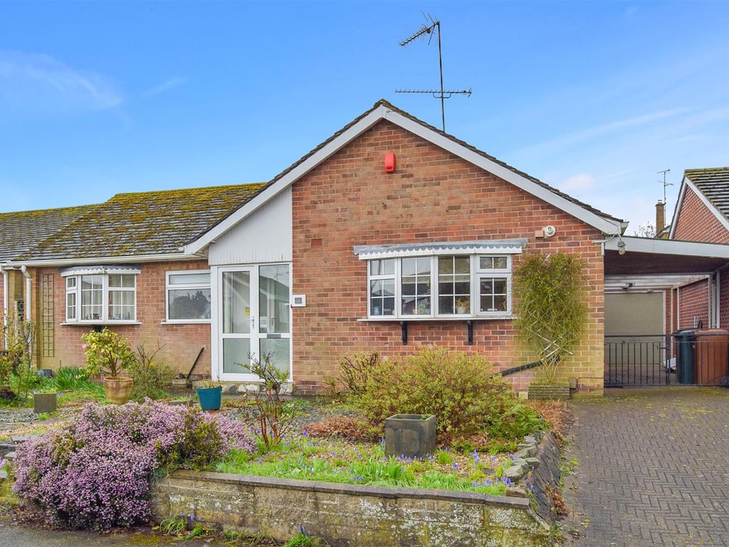 2 bed bungalow for sale in Vernon Crescent, Ravenshead, Nottinghamshire