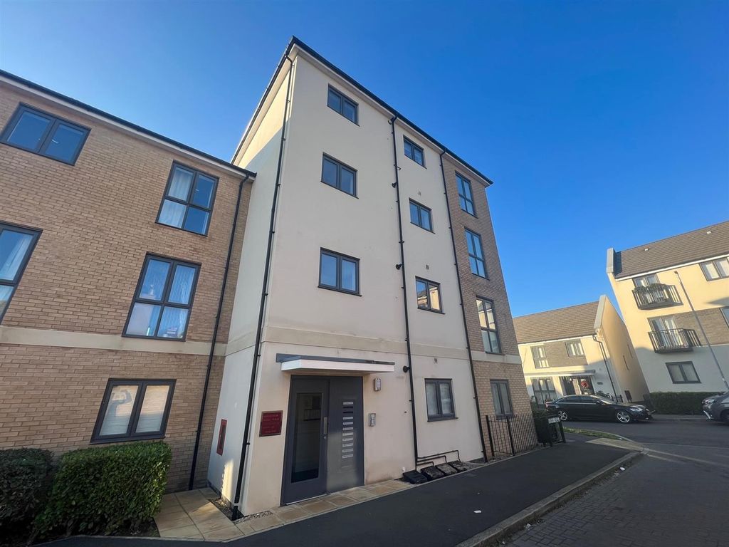2 bed flat for sale in Bushy Road, Patchway, Bristol BS34 Zoopla