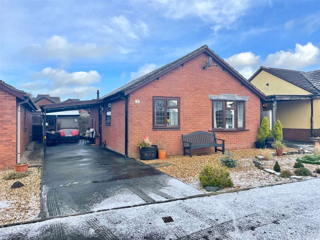 2 bed bungalow for sale in Acorn Rise, Welshpool, Powys SY21 Zoopla