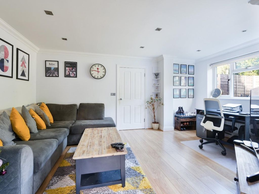 2 bed end terrace house for sale in St. Leonards Road, Epsom KT18, £