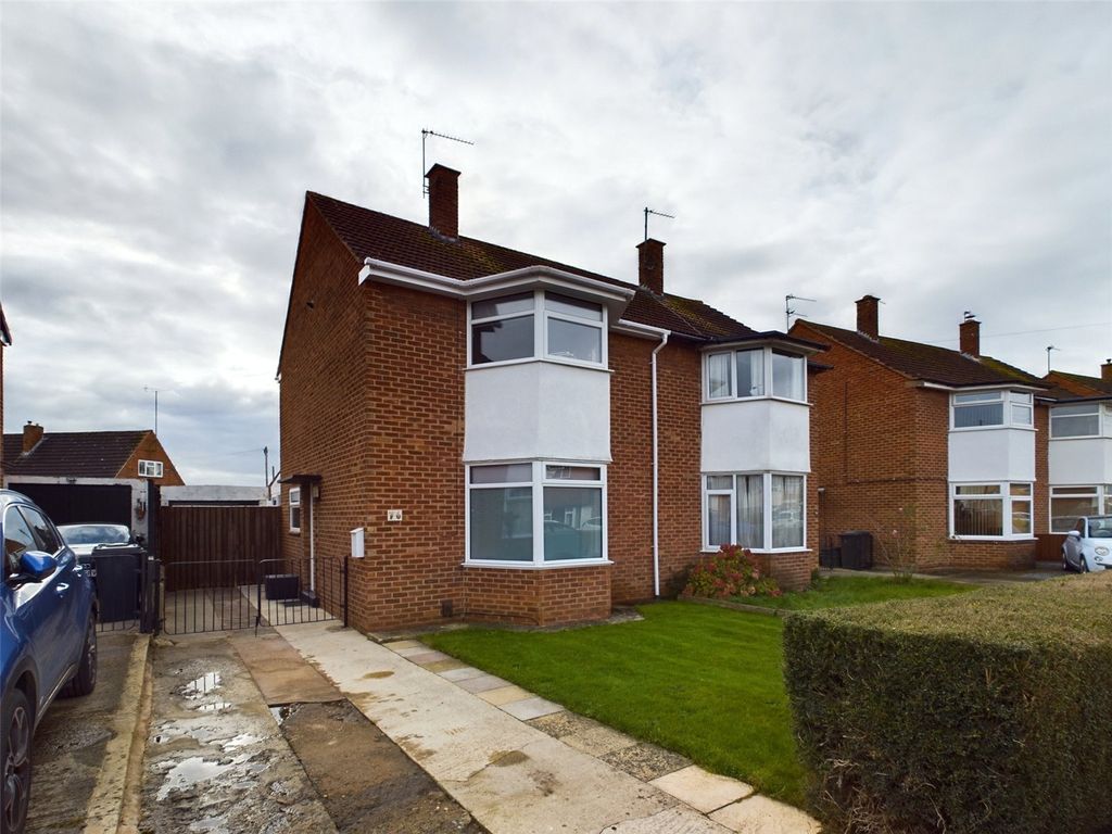 2 bed semidetached house for sale in Beechcroft Road, Longlevens