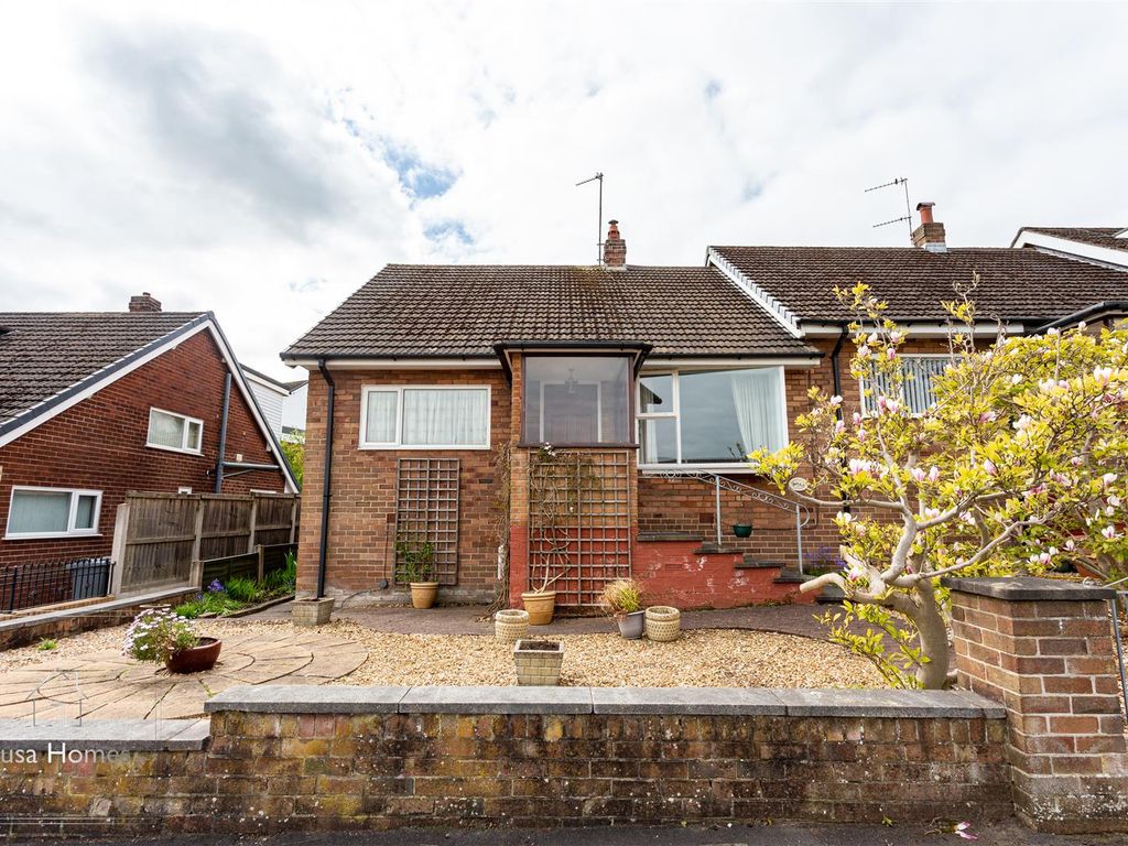 2 bed semidetached bungalow for sale in Lune Close, Kirkham, Preston