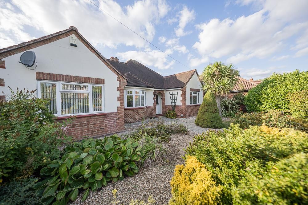 3 bed detached bungalow for sale in Parsons Heath, Colchester CO4 Zoopla