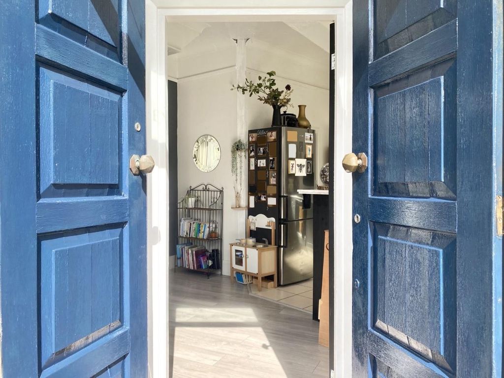 2 bed terraced house for sale in Newport Road, Barnstaple EX32 Zoopla