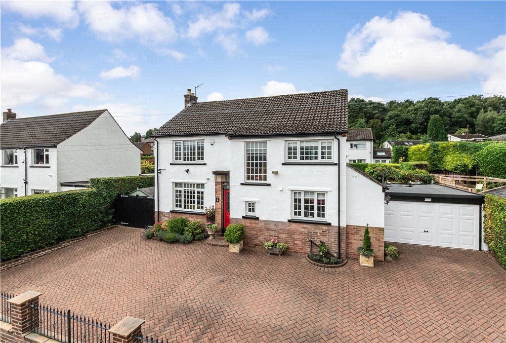 4 bed detached house for sale in Grange Park Road, Bingley, West