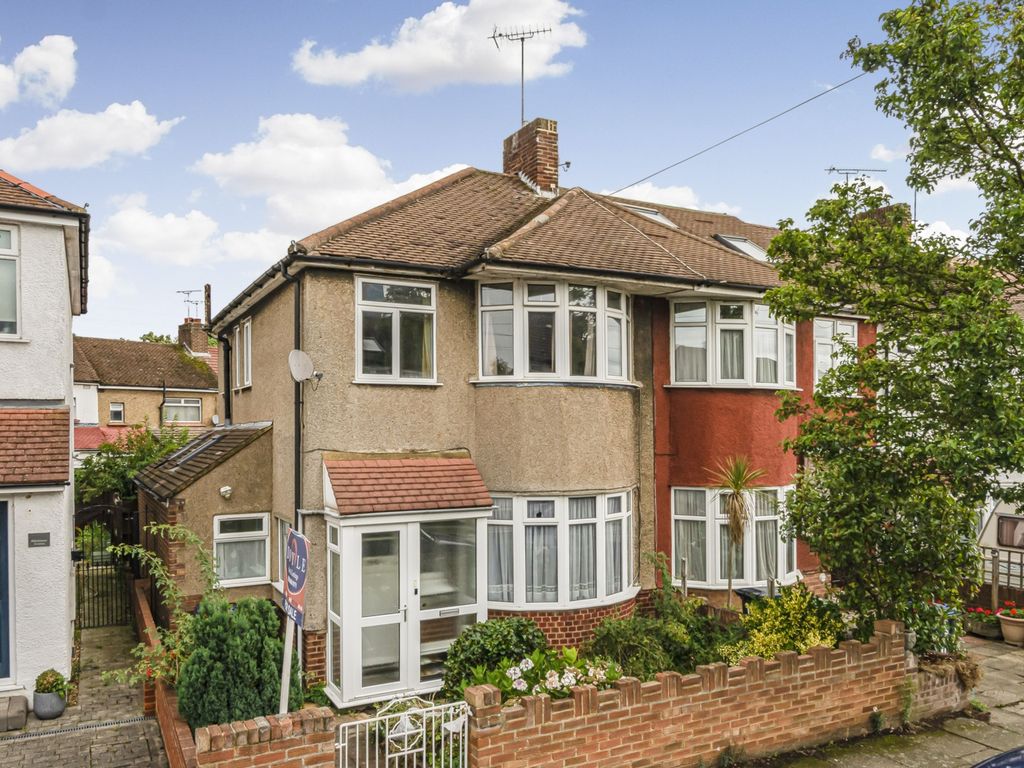3 bed terraced house for sale in Blackmore Avenue, Southall UB1, £525,000 Zoopla