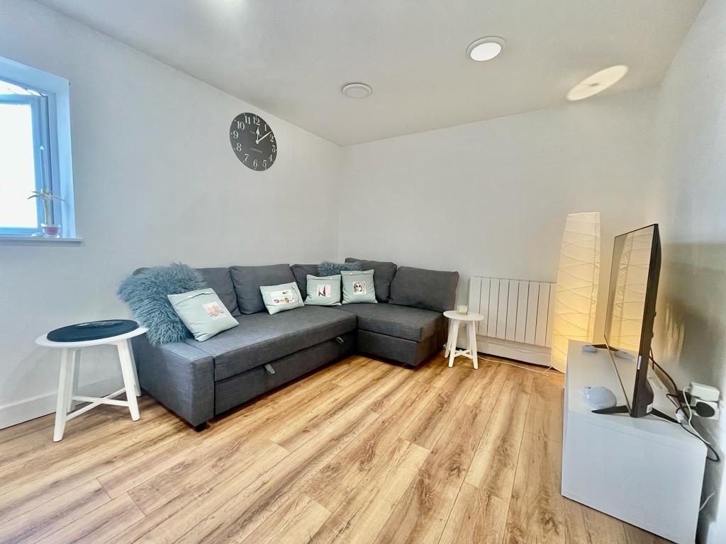 1 bed flat to rent in Tor Hill Road, Torquay TQ2 Zoopla