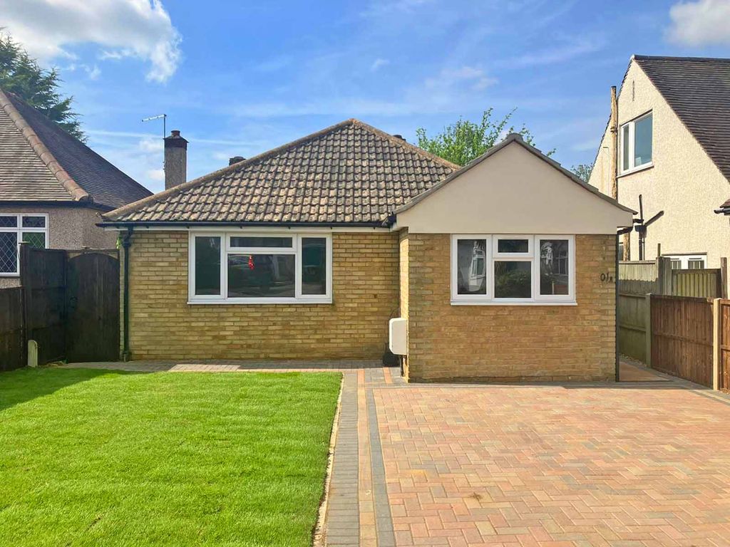 3 bed detached bungalow for sale in Village Way, Pinner HA5 Zoopla