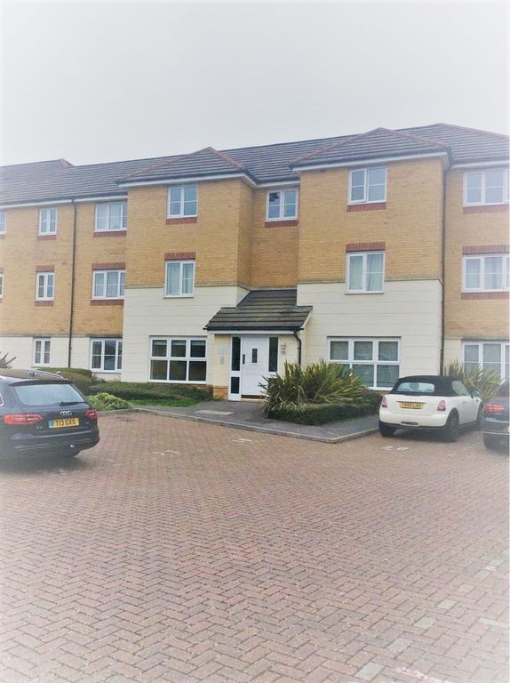 2 bed flat to rent in Somerville Rise, Bracknell RG12 Zoopla