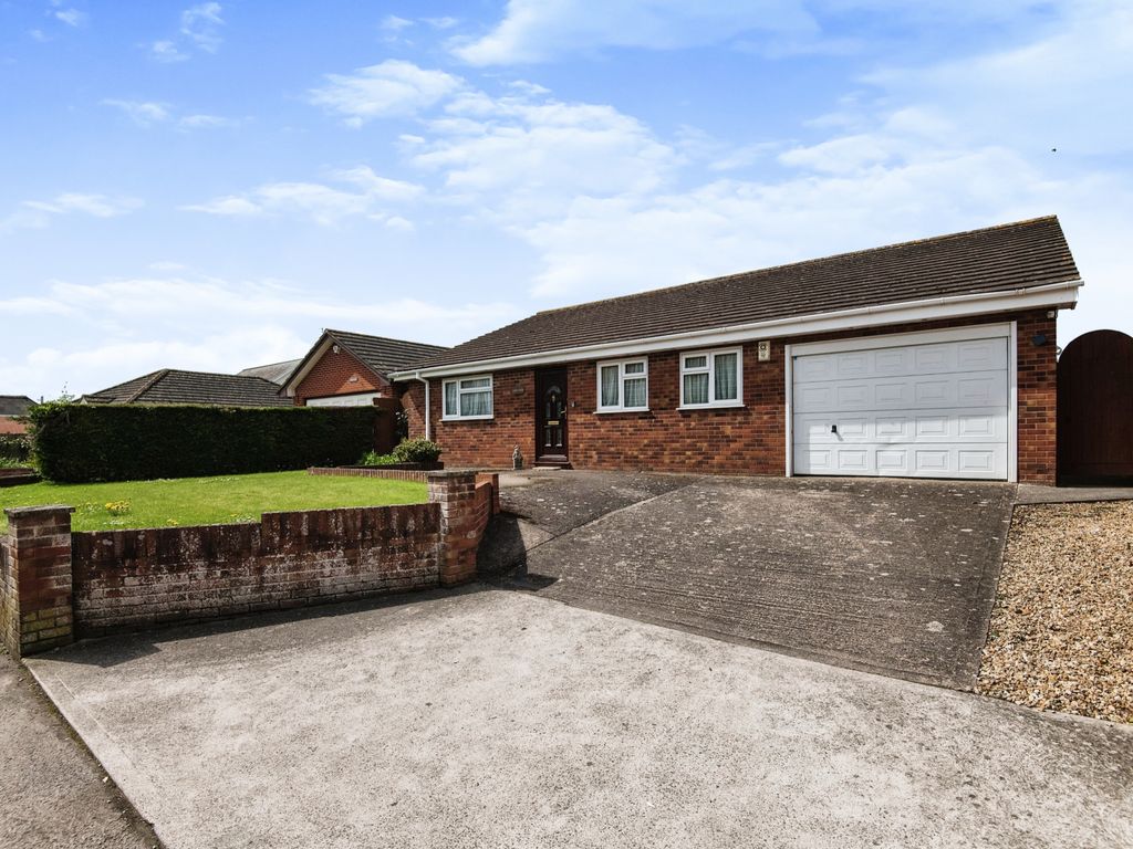4 bed detached bungalow for sale in Frog Lane, Exeter EX5 Zoopla