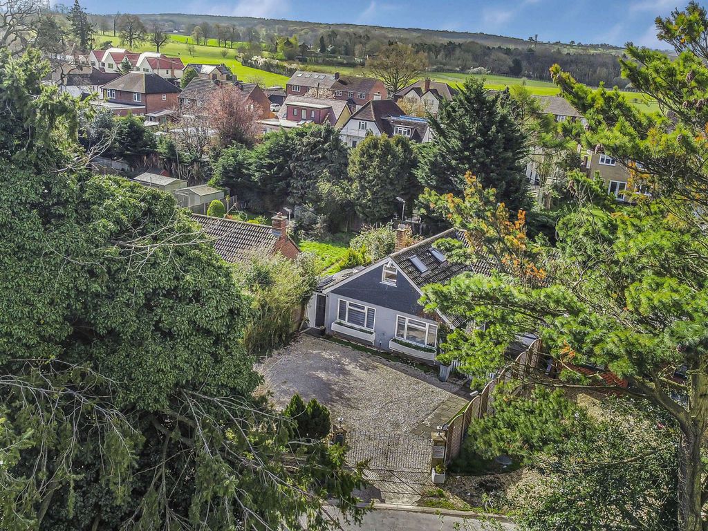 5 bed detached bungalow for sale in Fellowes Lane, Colney Heath, St