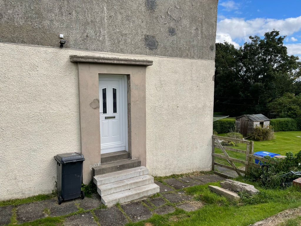 2 bed flat for sale in Broom Crescent, Ochiltree KA18 Zoopla