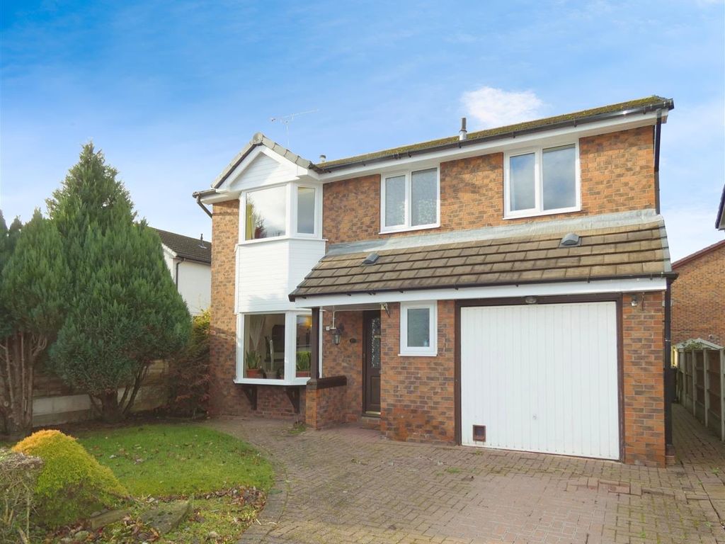 4 bed detached house for sale in Grange Way, Sandbach CW11, £335,000