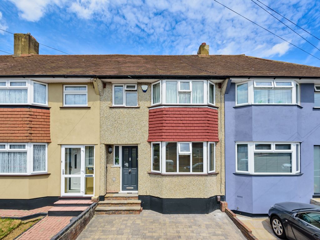 3 bed terraced house for sale in Ridgeway West, Sidcup DA15 Zoopla