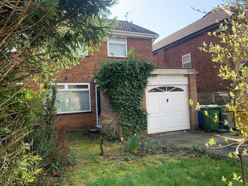 3 bed semidetached house for sale in Ullswater Road, Urmston, Manchester M41 Zoopla