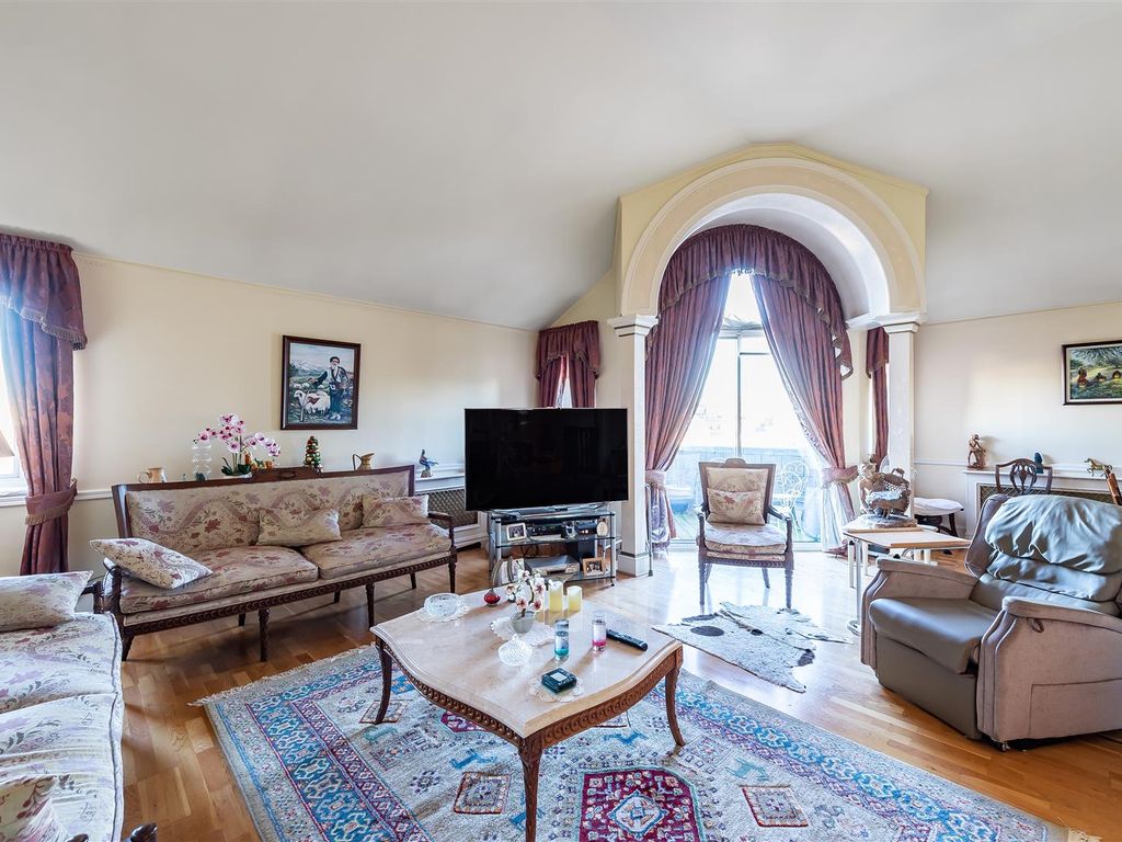 Penthouse Apartment, Randolph Avenue, Maida Vale W9  