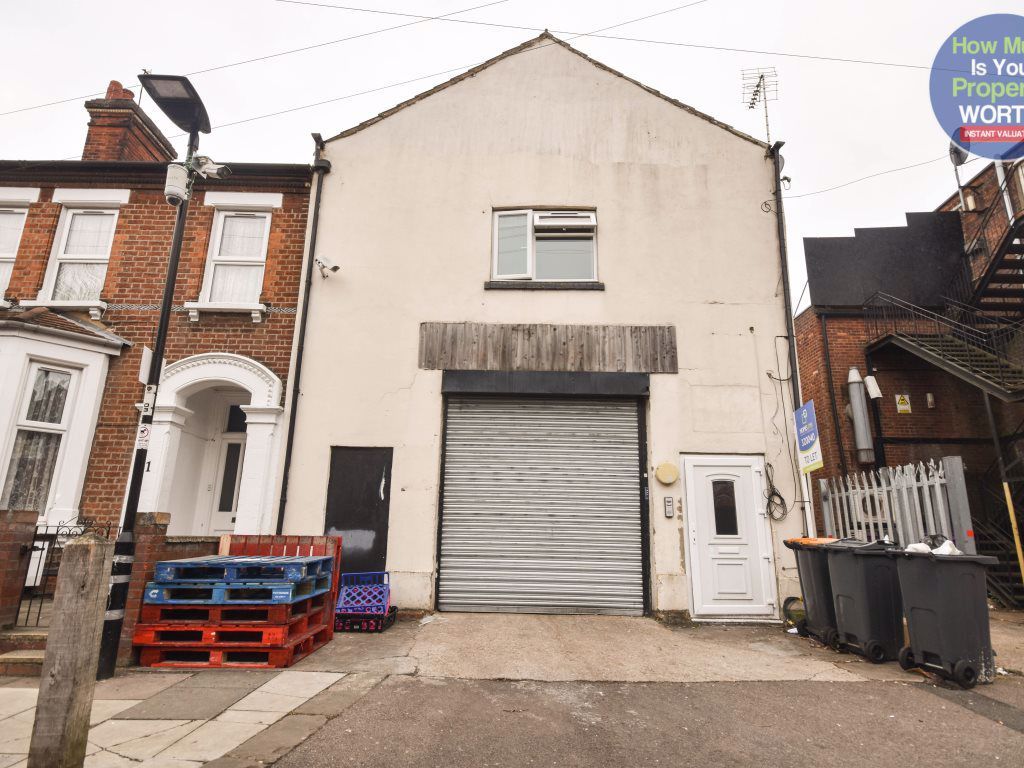 1 bed flat to rent in Rutland Road, Bedford MK40 Zoopla