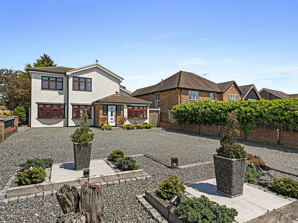 5 bed detached house for sale in Wyatts Green, Brentwood, Essex CM15, £850,000 Zoopla