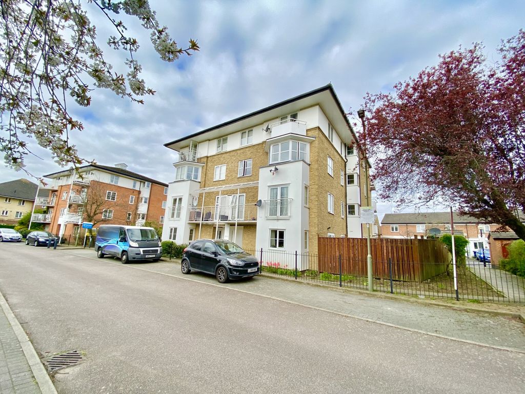 1 bed flat for sale in Lindholme Court, Pageant Avenue, Colindale NW9