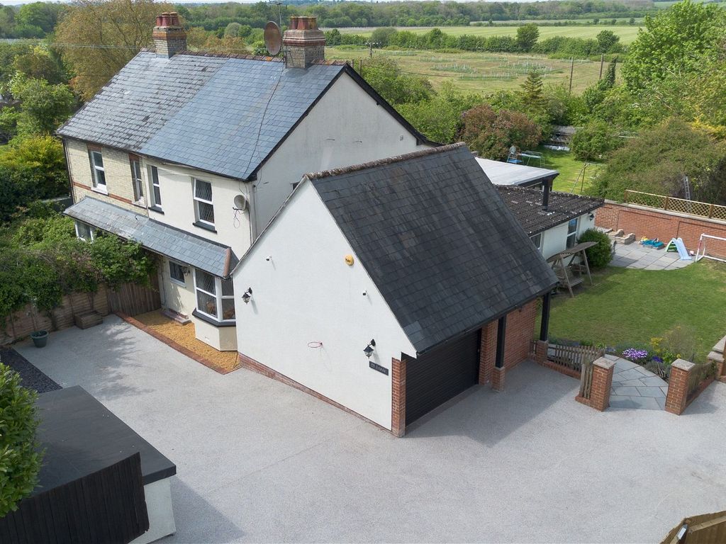 4 bed semidetached house for sale in Hillside, Orwell, Royston SG8, £550,000 Zoopla