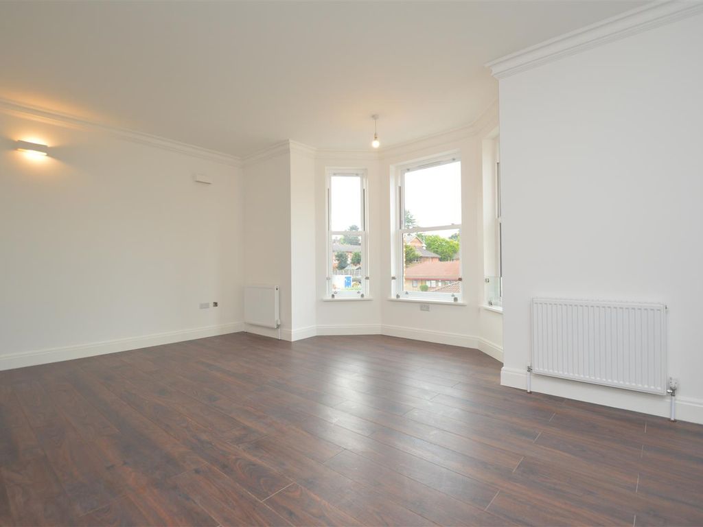 2 bed flat for sale in Flat 5, Tynemouth House N15, £400,000 Zoopla