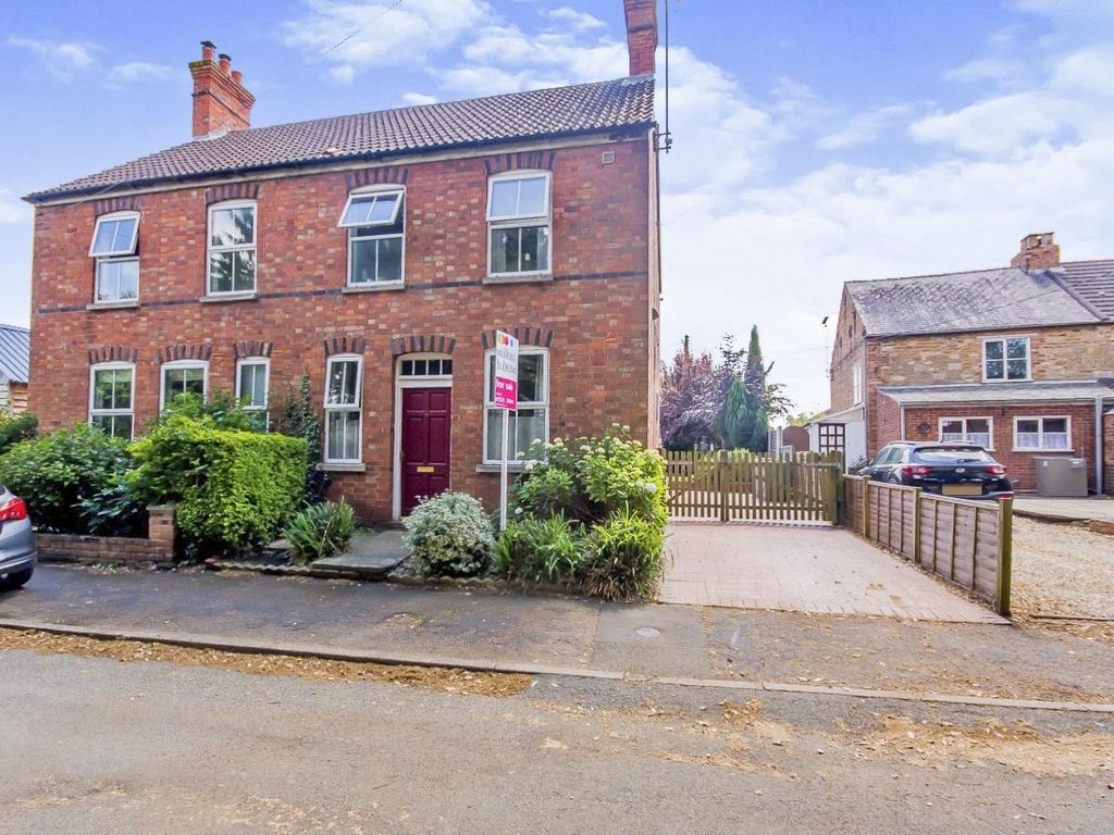 2 bed semidetached house for sale in Burton Lane, Billingborough