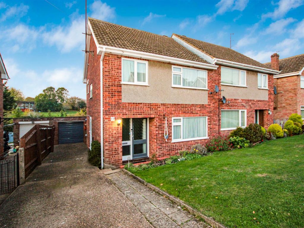 Steele Road, Wellingborough NN8