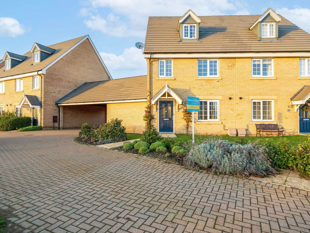 4 bed town house for sale in Britannia Way, Norwich NR5, £300,000 Zoopla