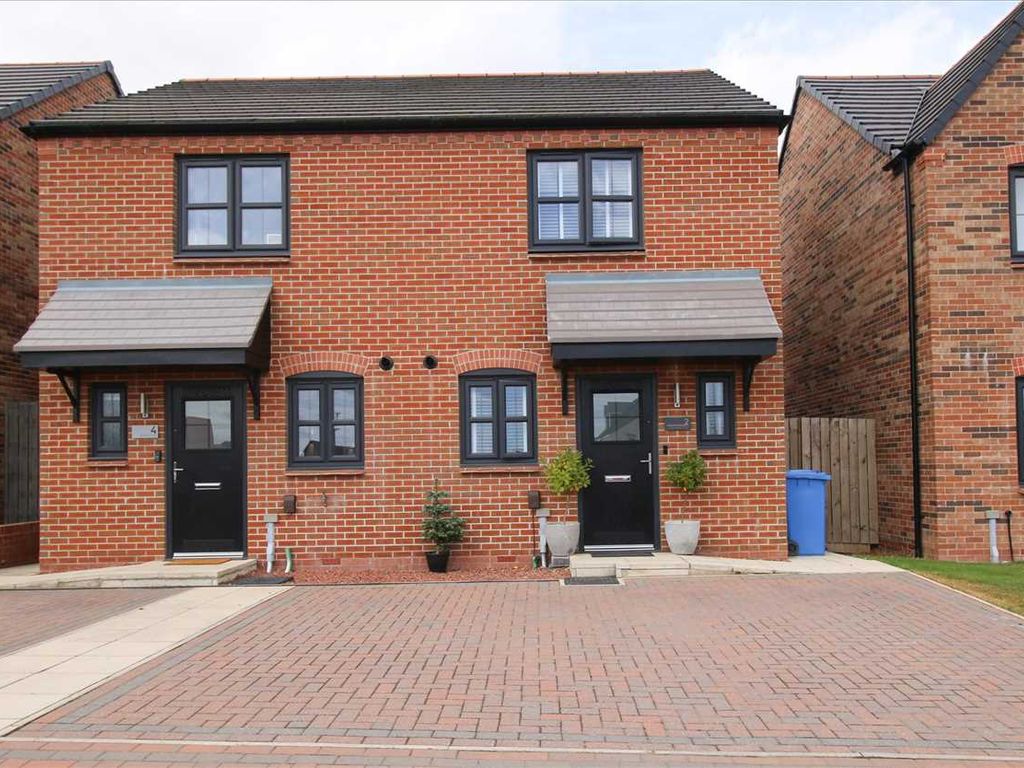 2 bed semidetached house for sale in Fairhaven Way, The Fairways