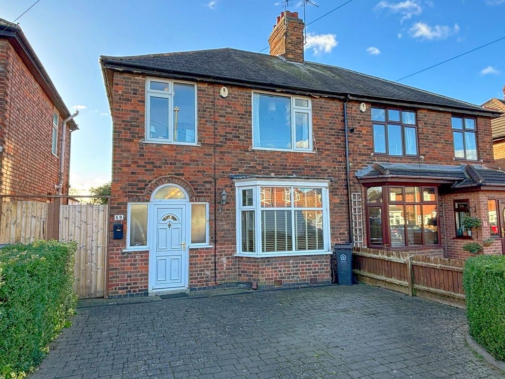 3 bed semidetached house for sale in Collingham Road, Leicester LE3, £