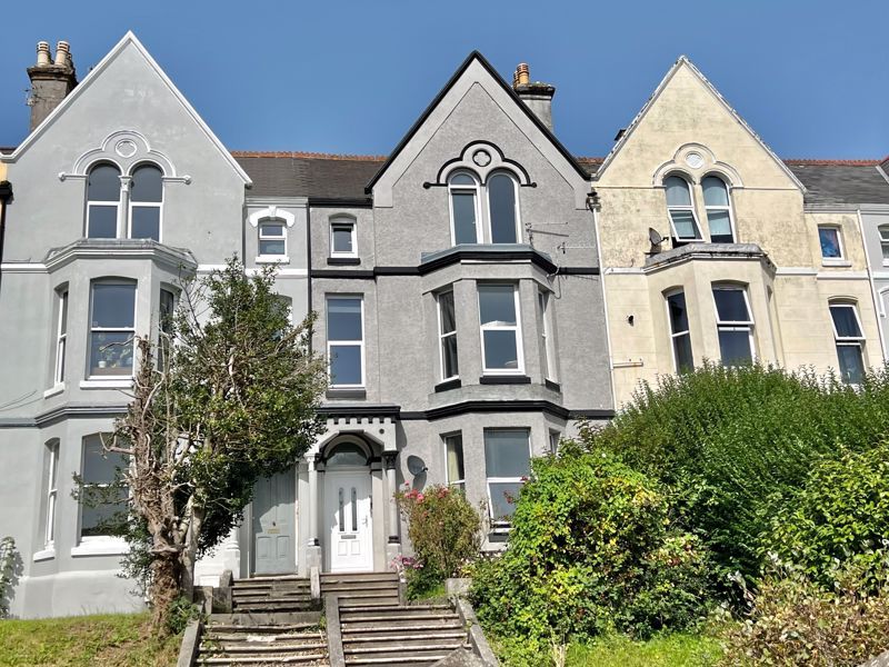 2 bed flat for sale in Connaught Avenue, Mannamead, Plymouth PL4, £